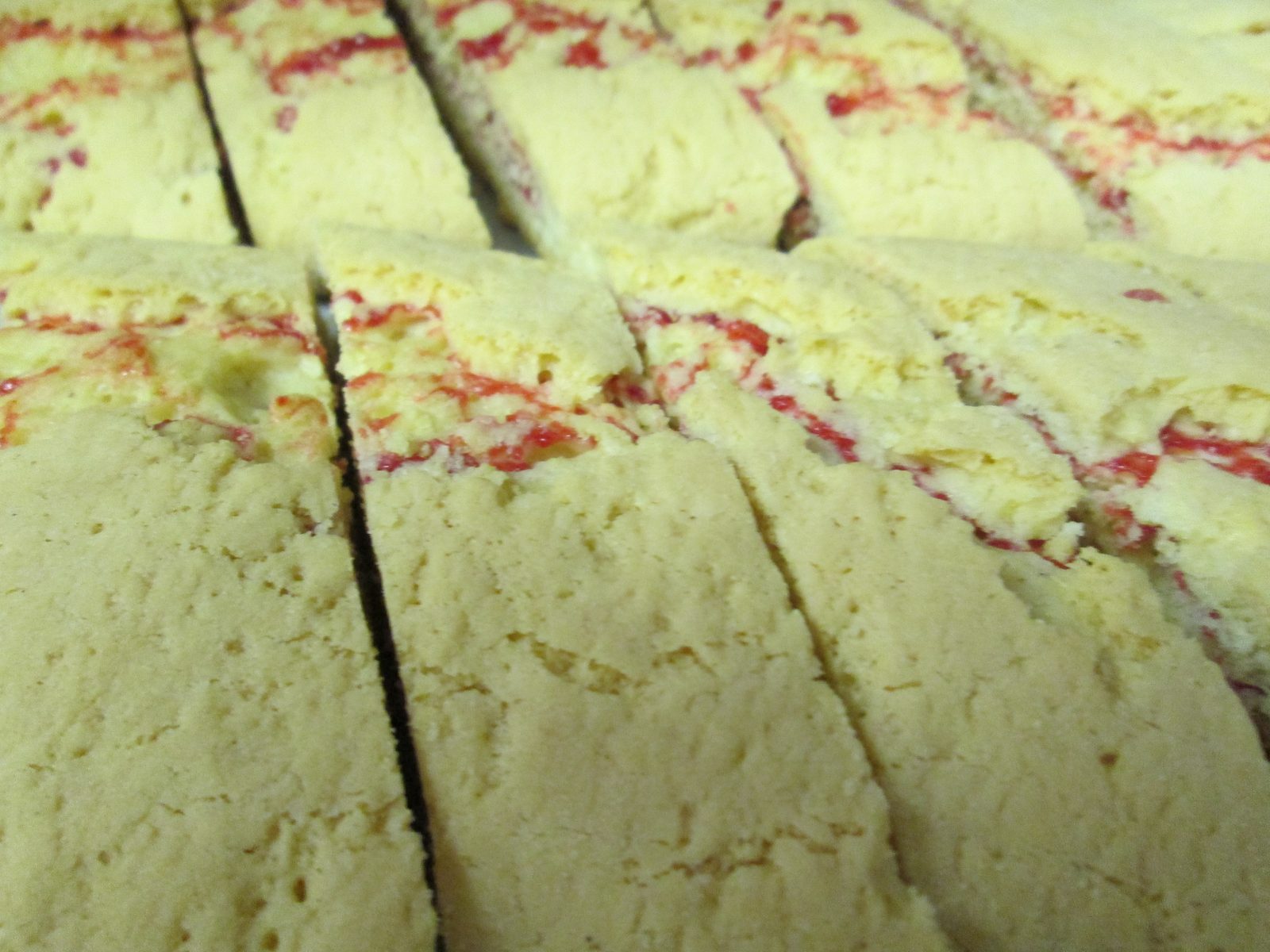 Raspberry Mundel Bread